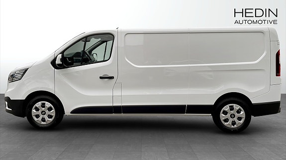 Renault Trafic 2 of 13