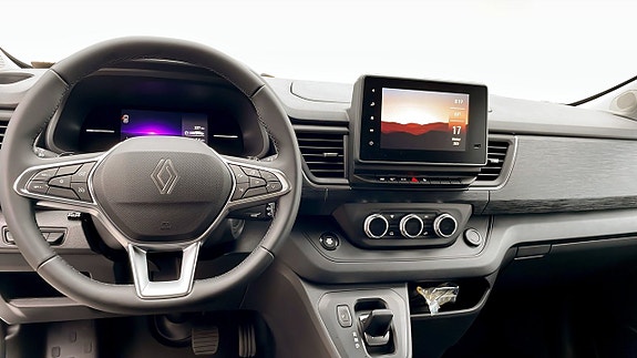 Renault Trafic 7 of 13