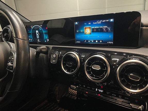 Mercedes-Benz A200 16 of 16