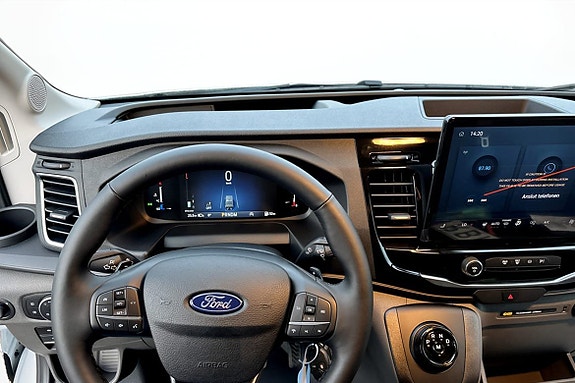 Ford Transit 5 of 5