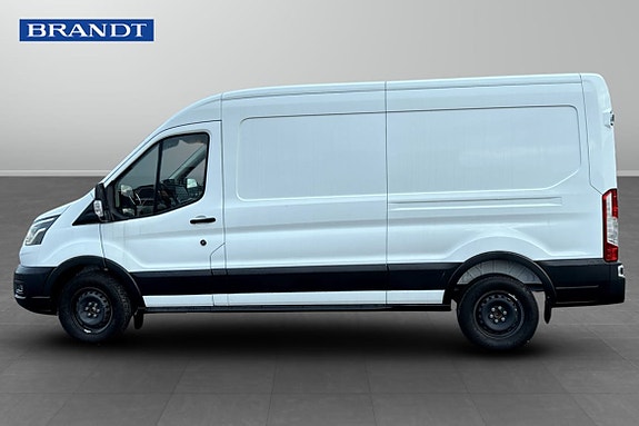 Ford Transit 4 of 5