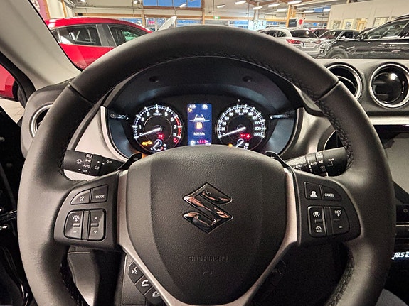 Suzuki Vitara 10 of 16