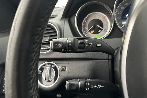 Mercedes-Benz C200 9 of 20