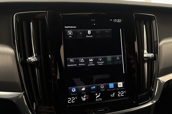 Volvo S90 16 of 28