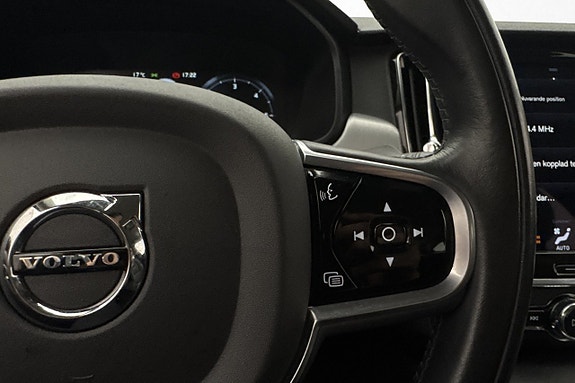 Volvo S90 12 of 28