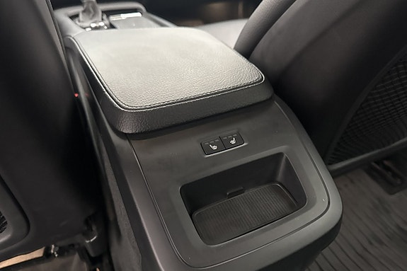 Volvo S90 25 of 28