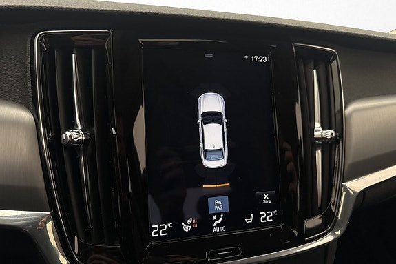 Volvo S90 18 of 28