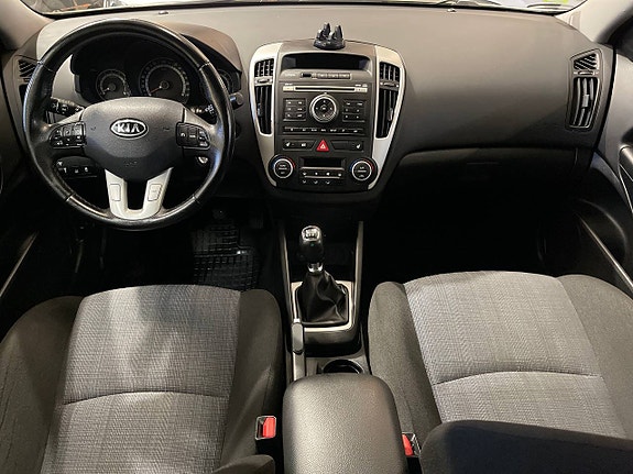 Kia Ceed 12 of 13