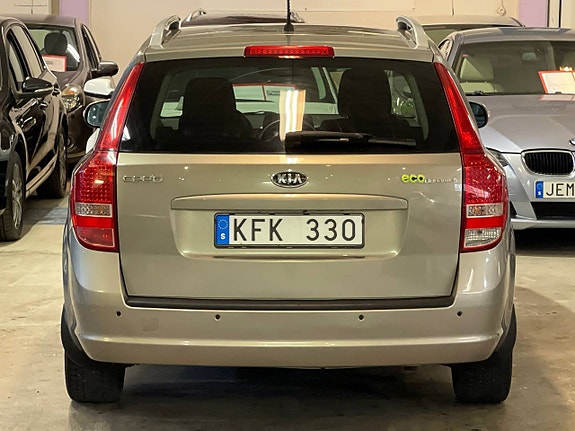 Kia Ceed 13 of 13