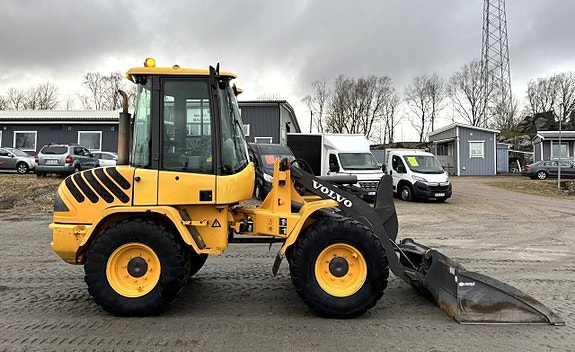 Volvo L30B. Nyservad. Ny kamrem 255.000+Moms