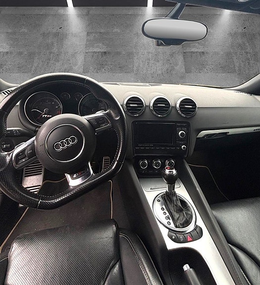 Audi TT RS 4 of 5