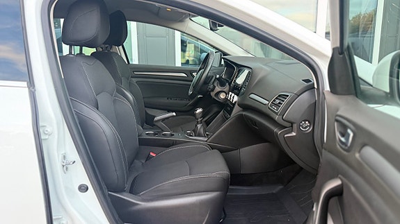 Renault Megane 13 of 22