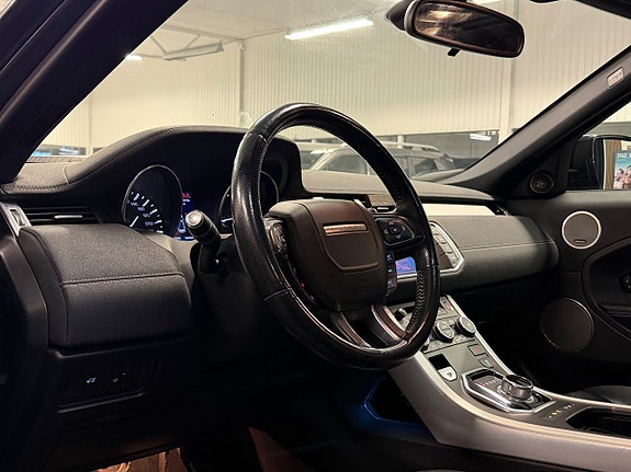 Land Rover Range Rover Evoque 17 of 26