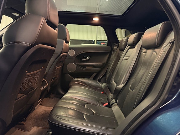 Land Rover Range Rover Evoque 14 of 26