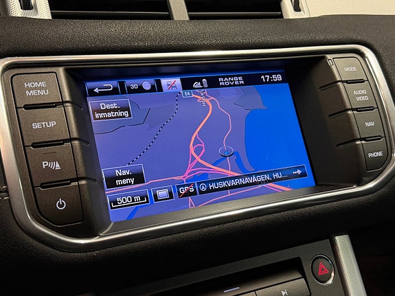 Land Rover Range Rover Evoque 23 of 26