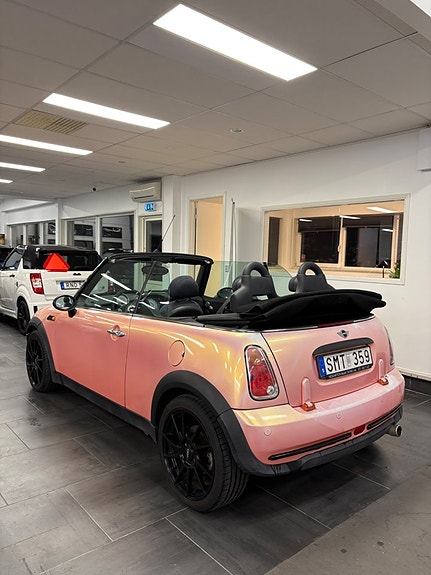 MINI One 2 of 12