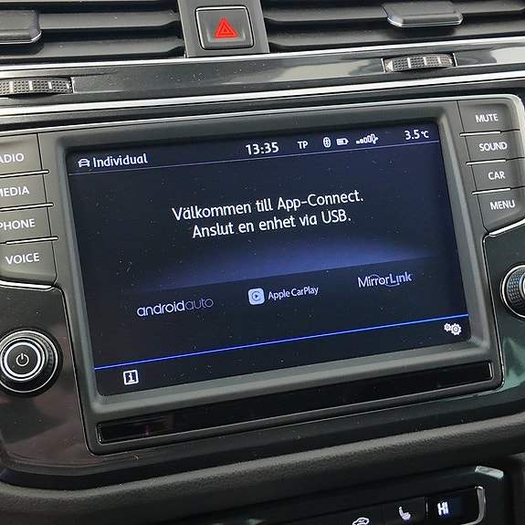 Volkswagen Tiguan 10 of 15