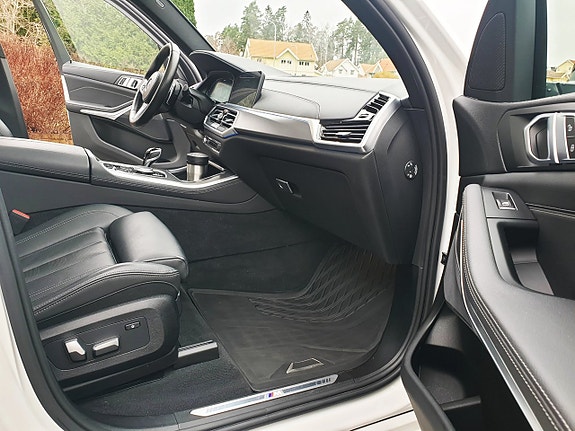 BMW X5 25 of 30