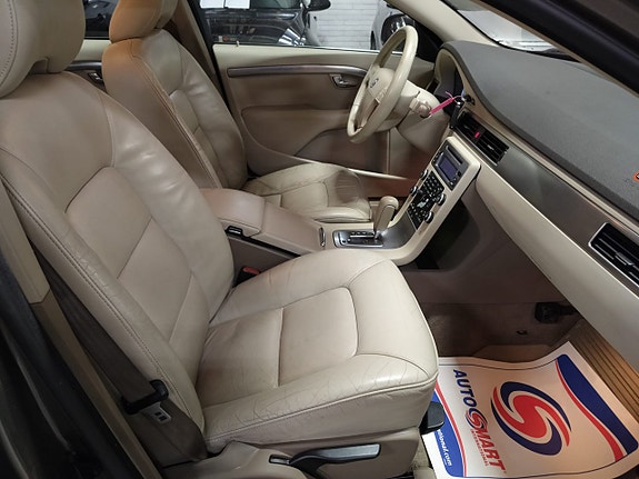 Volvo S80 10 of 17
