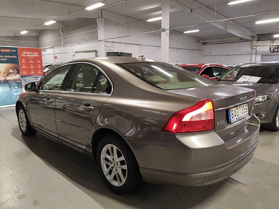 Volvo S80 3 of 17