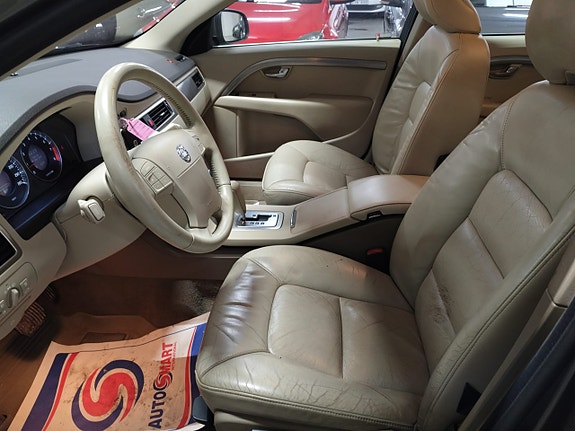 Volvo S80 8 of 17