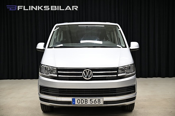 Volkswagen Caravelle 4 of 5