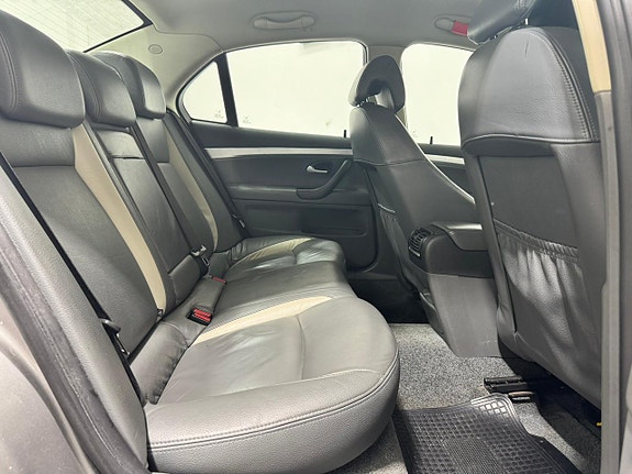 Saab 9-3 12 of 15