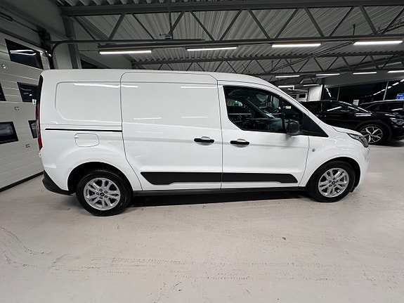 Ford Transit Connect 11 of 22
