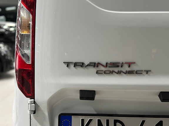 Ford Transit Connect 7 of 22