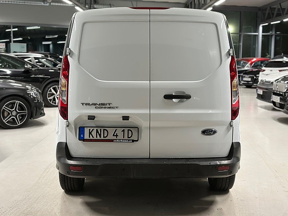 Ford Transit Connect 6 of 22