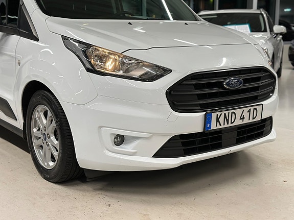 Ford Transit Connect 9 of 22