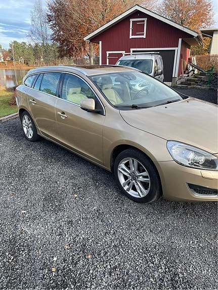 Volvo V60 5 of 5