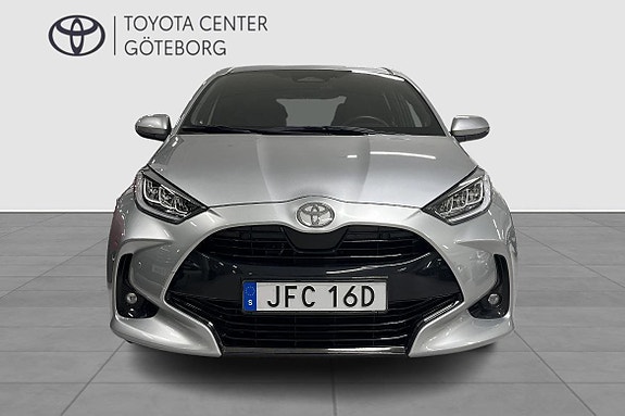 Toyota Yaris 7 of 13