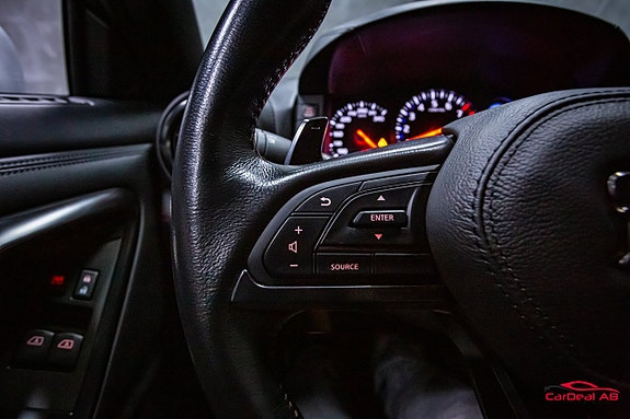 Nissan GT-R 20 of 27