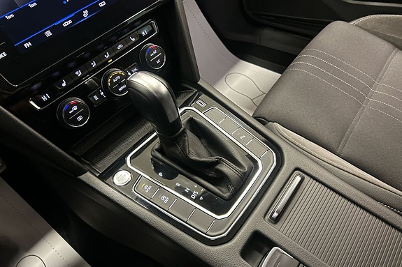 Volkswagen Passat Alltrack 20 of 25