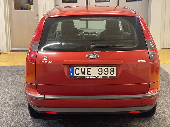 Ford Focus 4 of 12