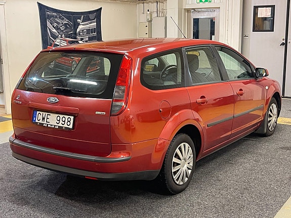 Ford Focus 6 of 12