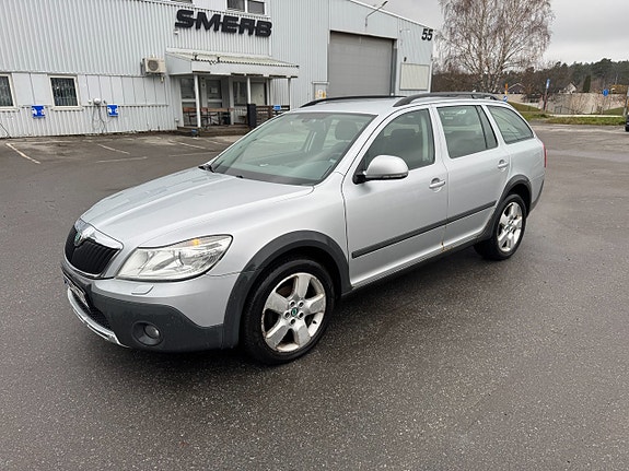 Skoda Octavia Scout 4 of 5