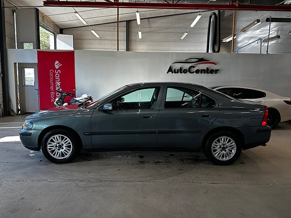 Volvo S60 7 of 13