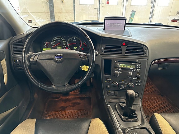 Volvo S60 12 of 13