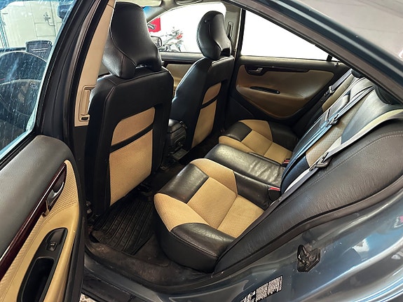 Volvo S60 9 of 13