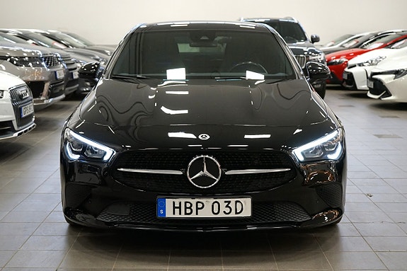 Mercedes-Benz CLA220 d 2 of 5