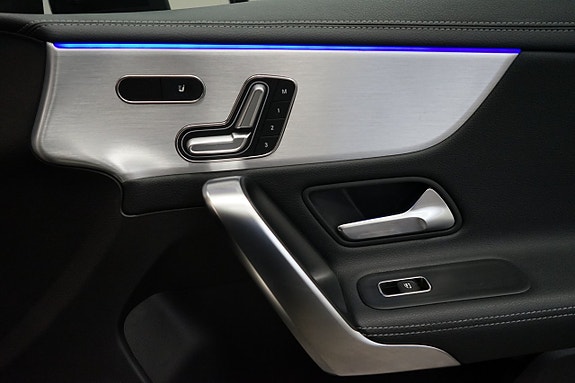 Mercedes-Benz CLA220 d 16 of 24