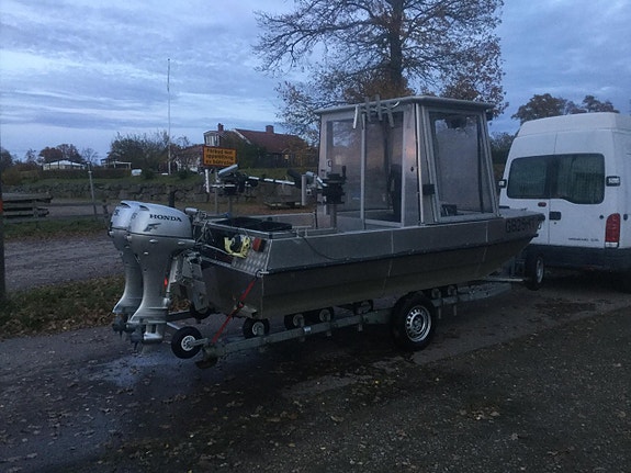 Fet sportfiskebåt ALU 4,7m Pilothouse 12 of 13