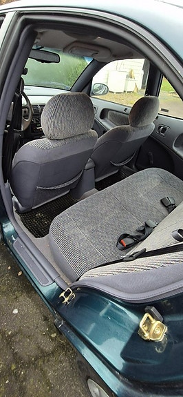 Chrysler Neon 7 of 8