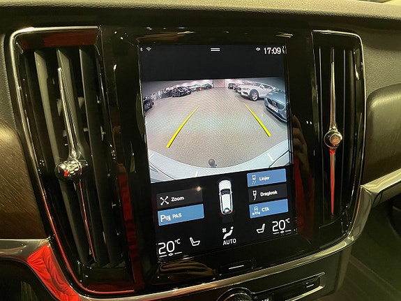 Volvo V90 Cross Country 10 of 11