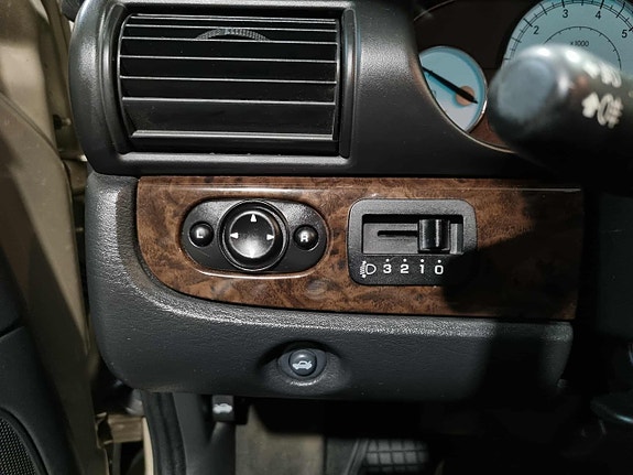 Chrysler Sebring 15 of 17