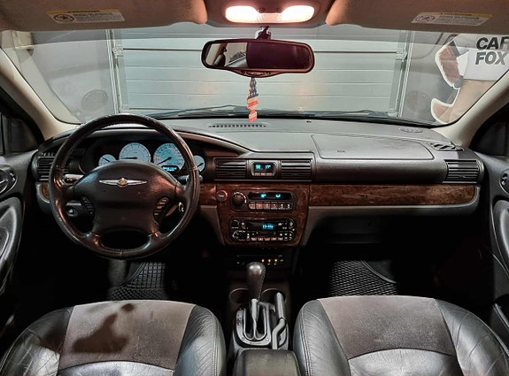 Chrysler Sebring 9 of 17