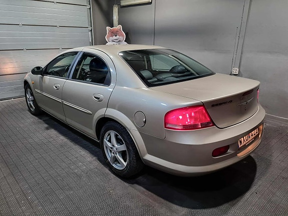 Chrysler Sebring 3 of 5