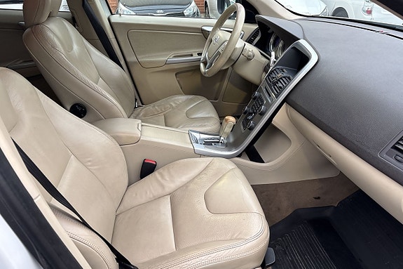 Volvo XC60 18 of 20